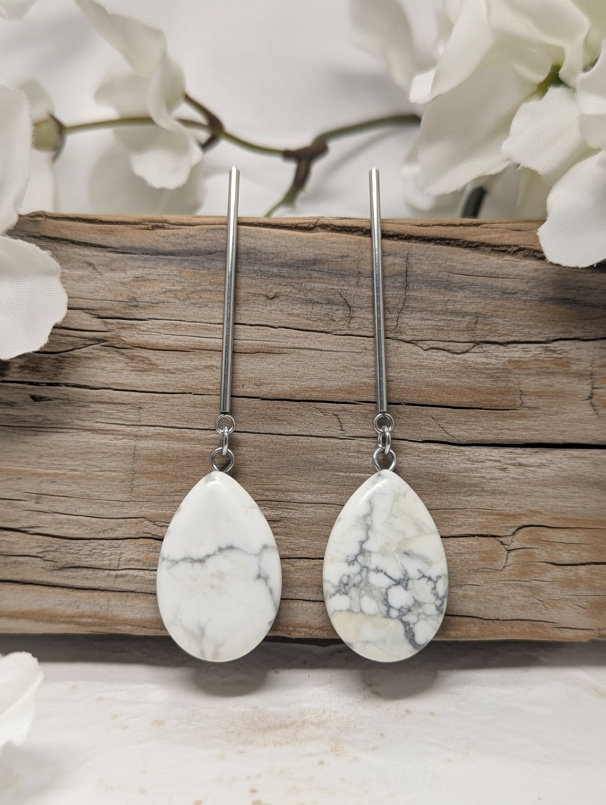 Earrings with Howlite