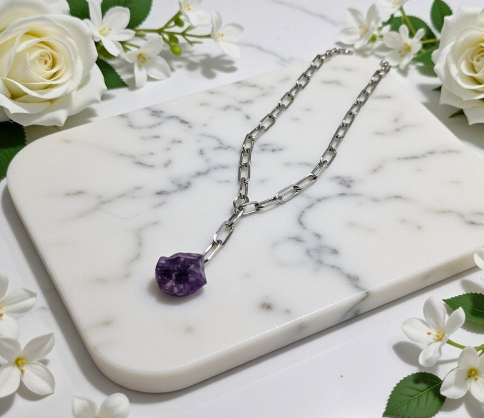 Necklace with raw Amethyst pendant