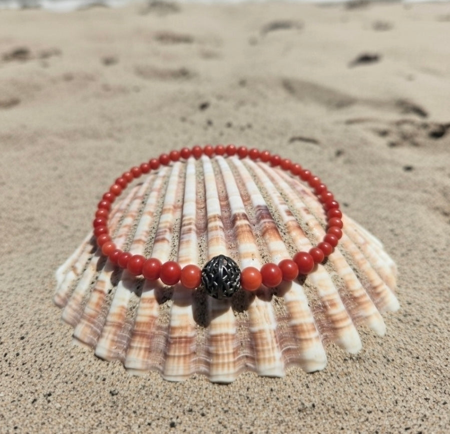 Bracelet of natural Coral