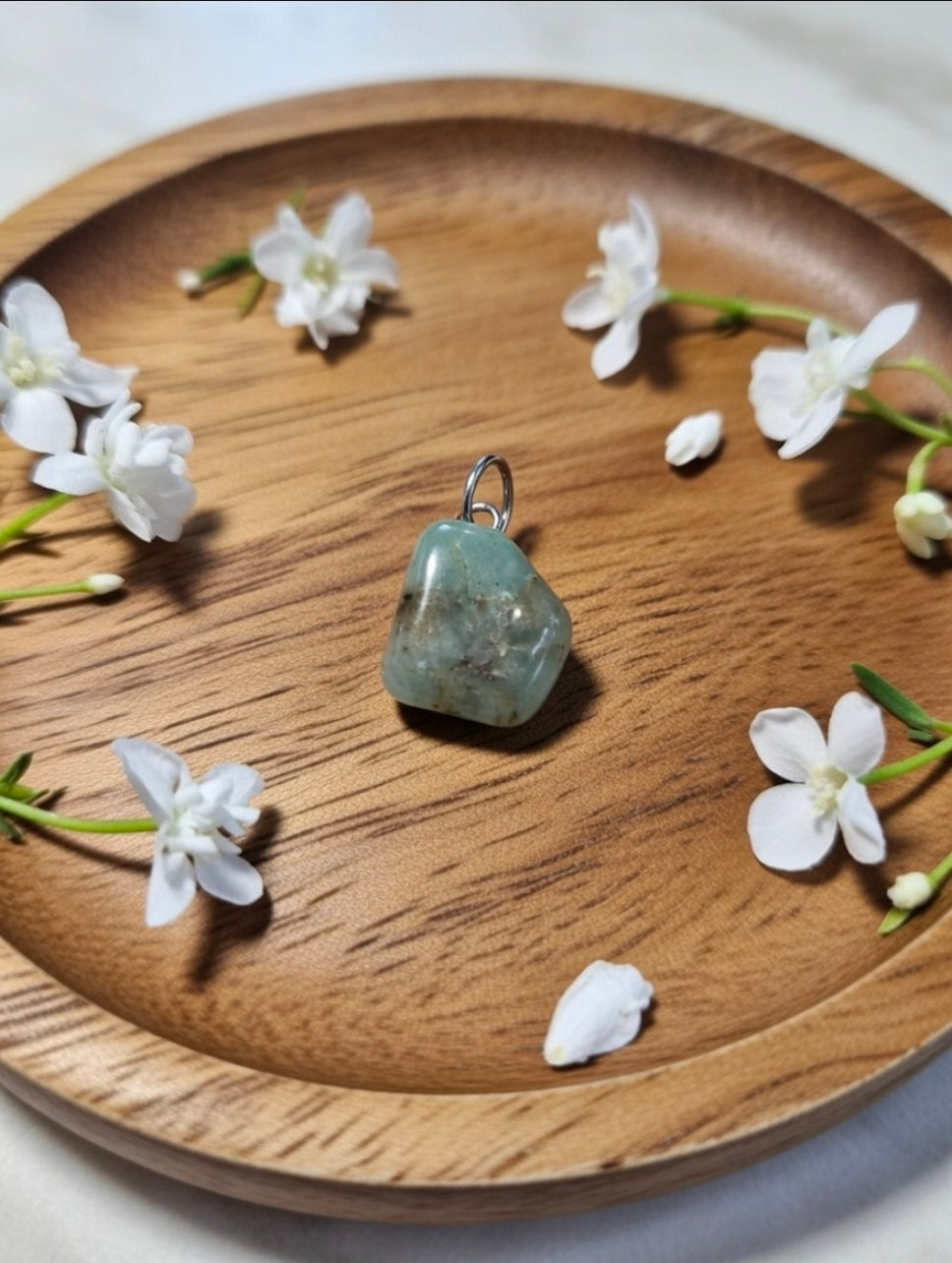 Chrysoprase pendant