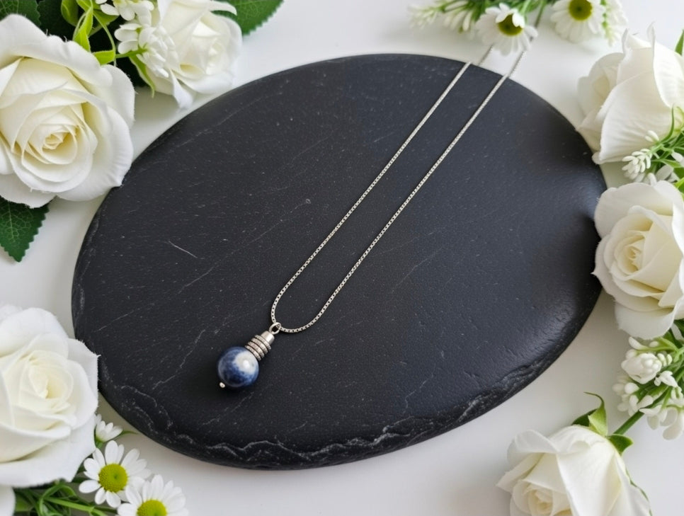 Necklace with Sodalite pendant