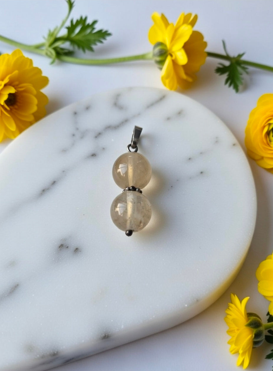 Quartz pendant
