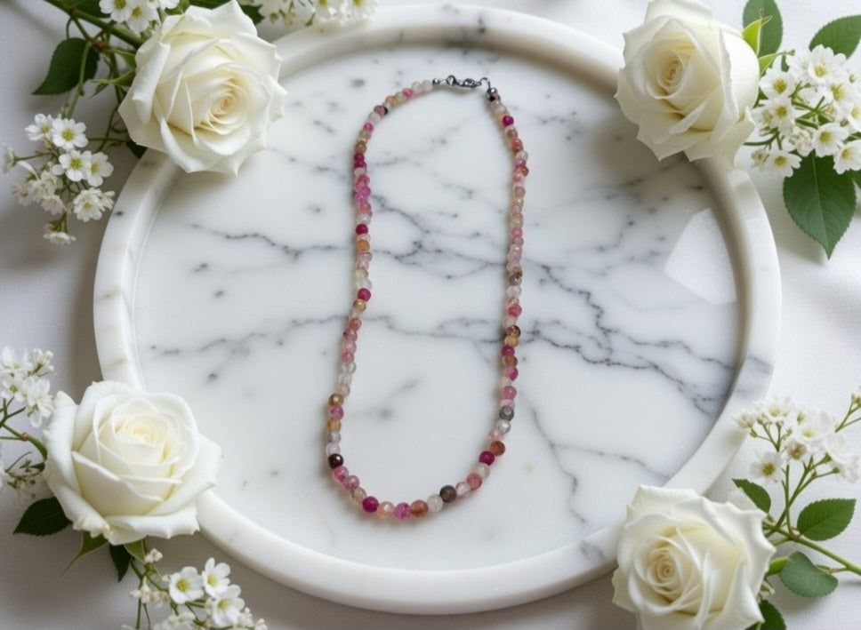 Raspberry quartz choker