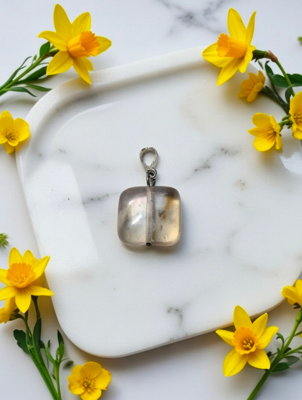 Quartz pendant